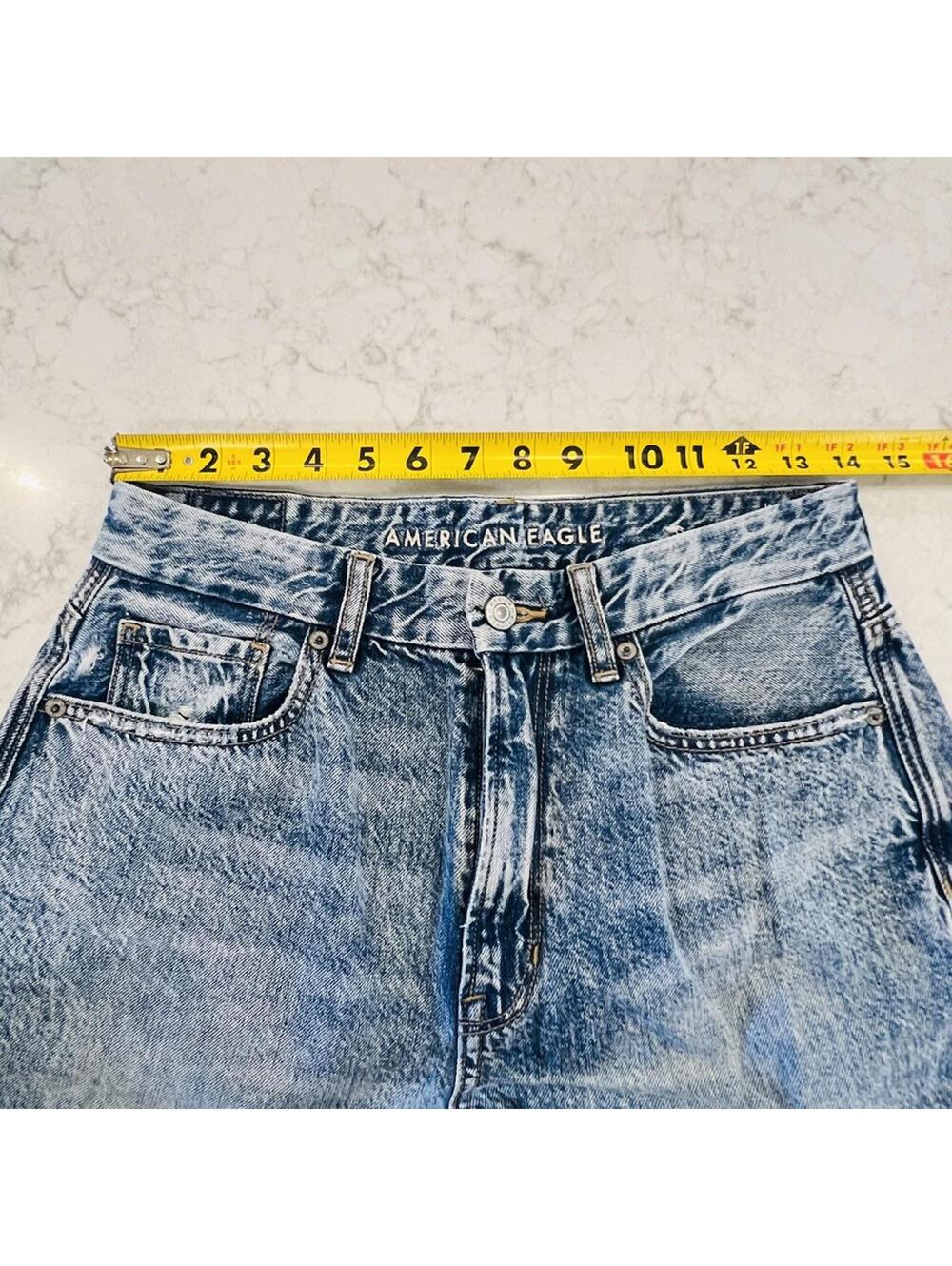 American Eagle AE Curvy Mom Jeans Distressed High Wasted Looose Straight Leg 6R - Picture 3 of 8